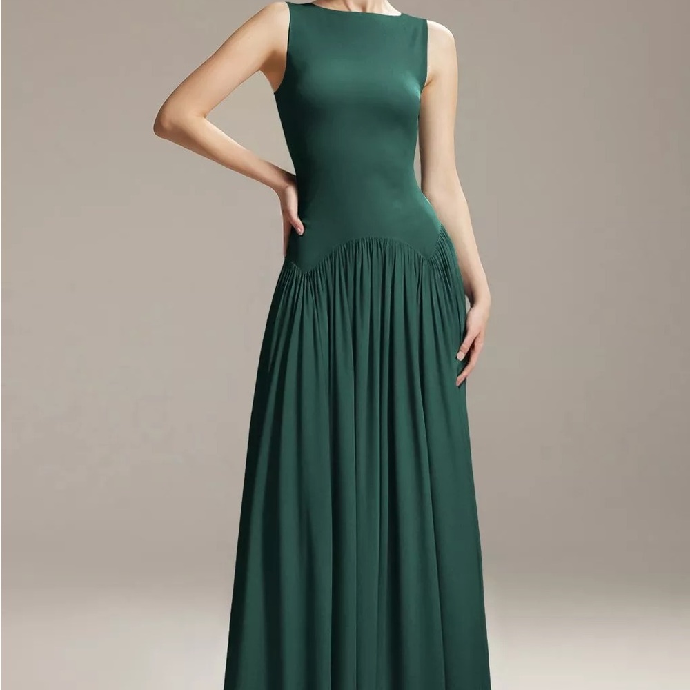 Never Worn AW Bridal Elegant Emerald Green Dropwaist Maxi Dress